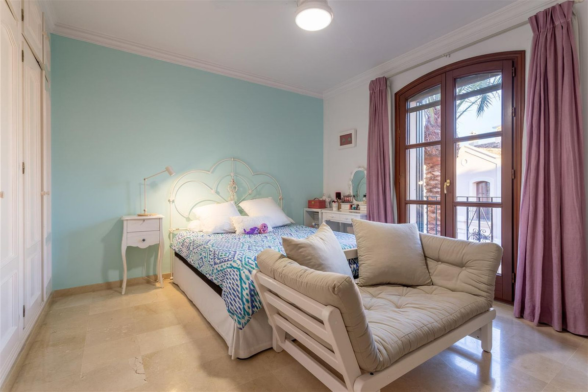 5 Bed Townhouse for sale in Guadalmina Alta Costa Del Sol, Málaga, Spain