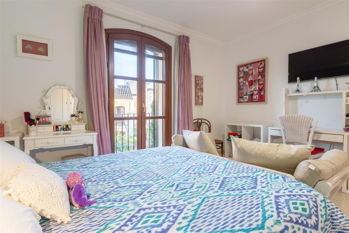 5 Bed Townhouse for sale in Guadalmina Alta Costa Del Sol, Málaga, Spain