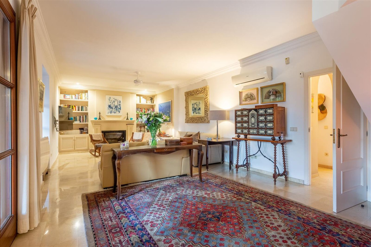 5 Bed Townhouse for sale in Guadalmina Alta Costa Del Sol, Málaga, Spain