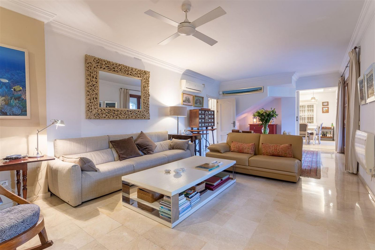 5 Bed Townhouse for sale in Guadalmina Alta Costa Del Sol, Málaga, Spain