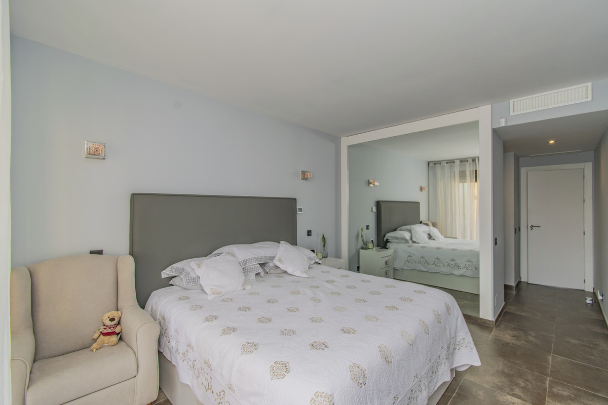2 Bed Apartment for sale in Atalaya Costa Del Sol, Málaga, Spain