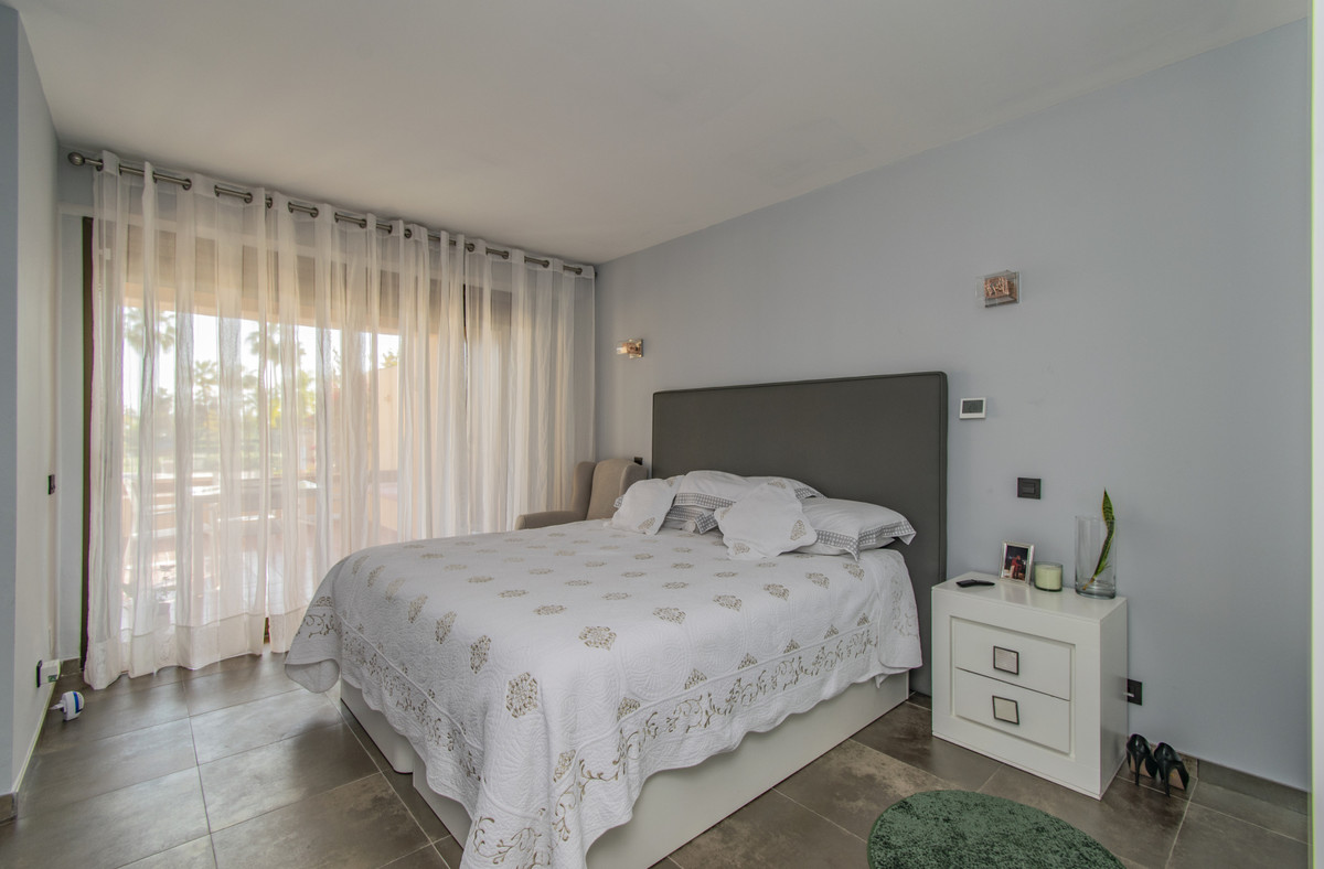 2 Bed Apartment for sale in Atalaya Costa Del Sol, Málaga, Spain
