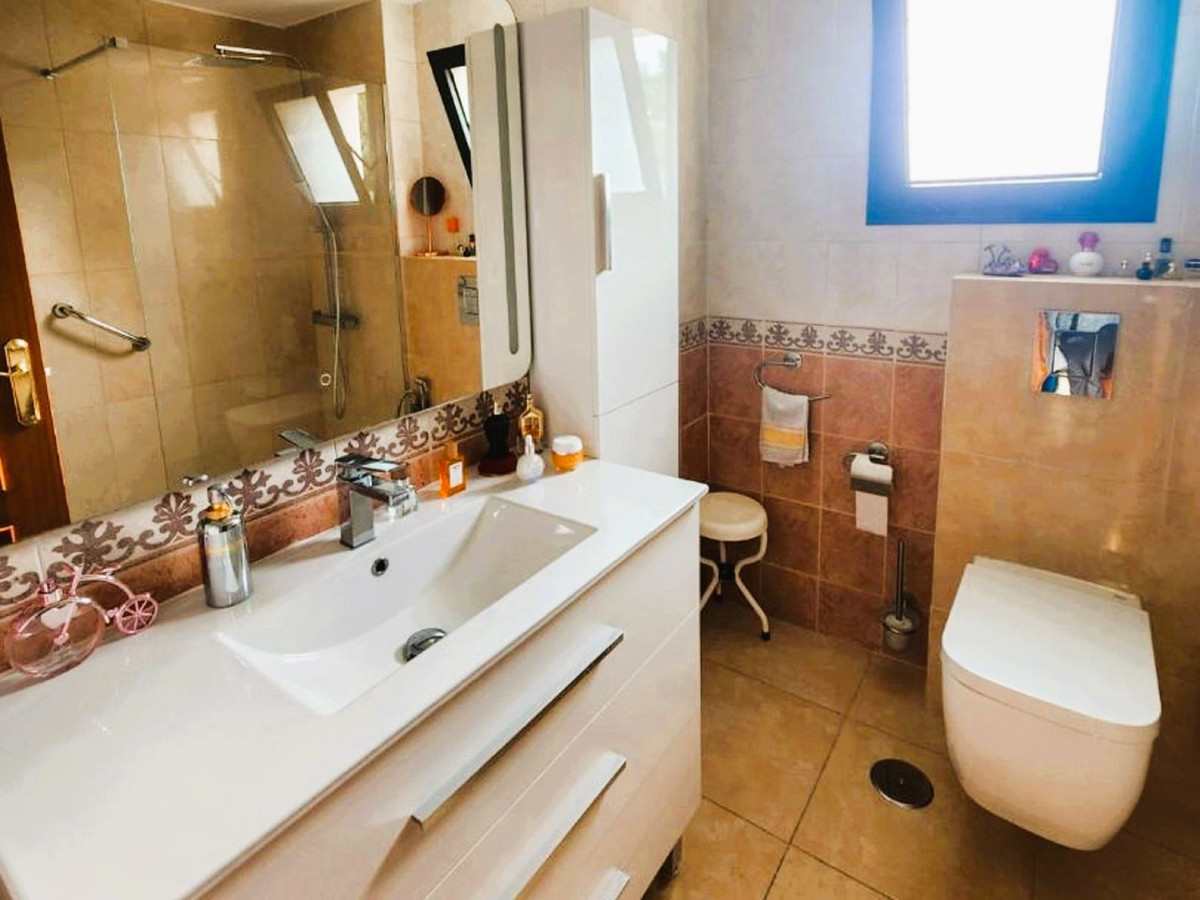 2 Bed Apartment for sale in Marbella Costa Del Sol, Málaga, Spain