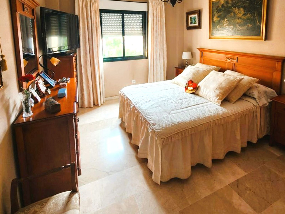 2 Bed Apartment for sale in Marbella Costa Del Sol, Málaga, Spain