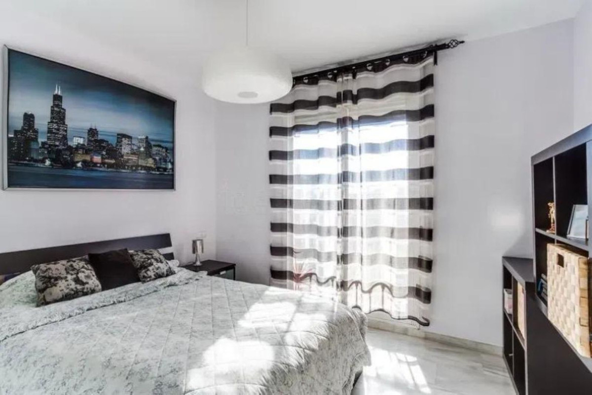 4 Bed Apartment for sale in Marbella Costa Del Sol, Málaga, Spain