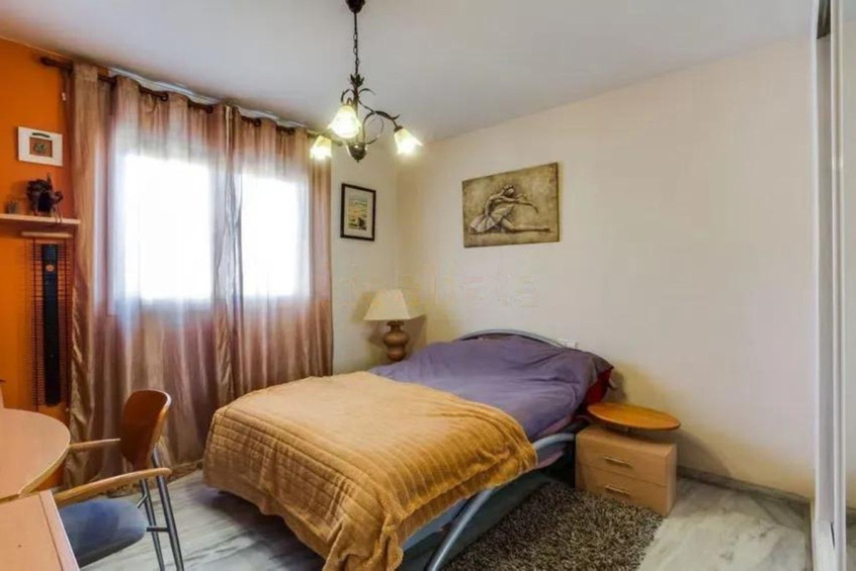 4 Bed Apartment for sale in Marbella Costa Del Sol, Málaga, Spain