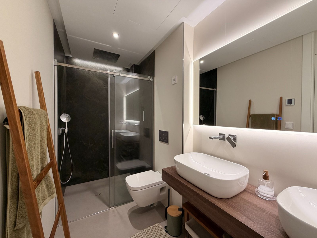 2 Bed Apartment for sale in Higueron Costa Del Sol, Málaga, Spain