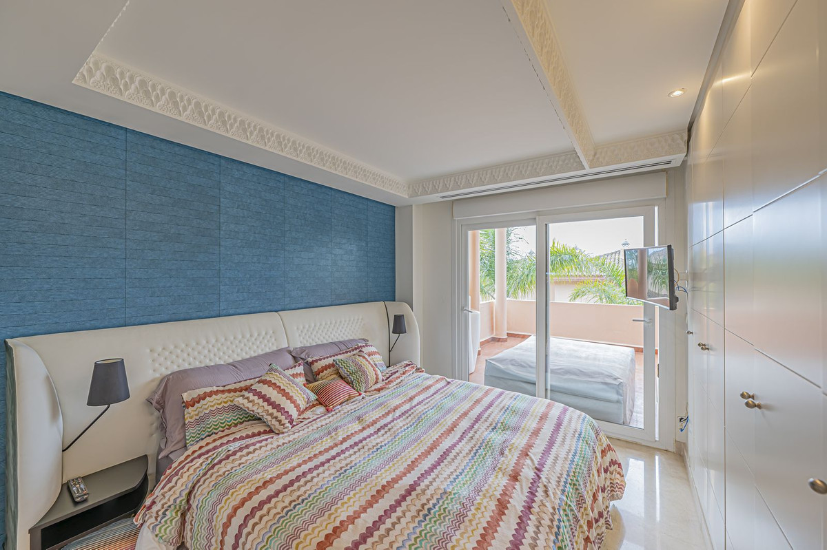 3 Bed Apartment for sale in Nueva Andalucía Costa Del Sol, Málaga, Spain