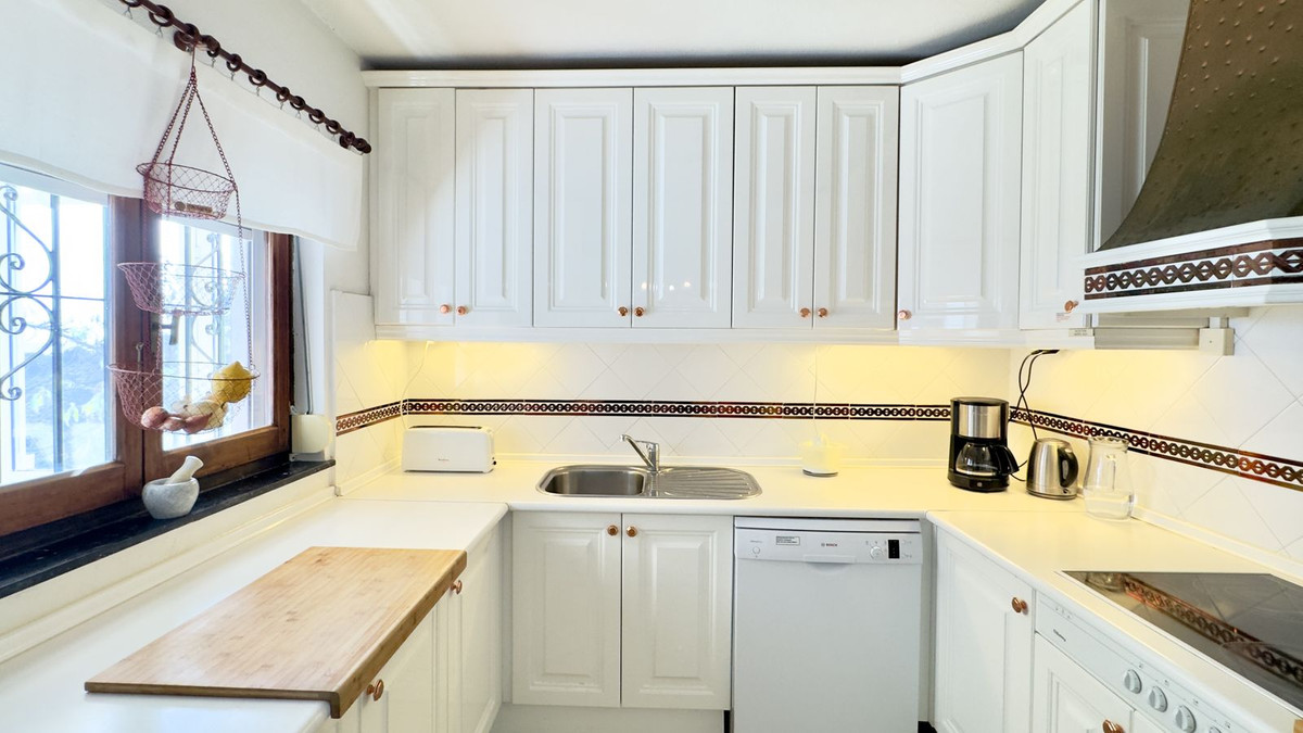 4 Bed Townhouse for sale in Mijas Costa Del Sol, Málaga, Spain