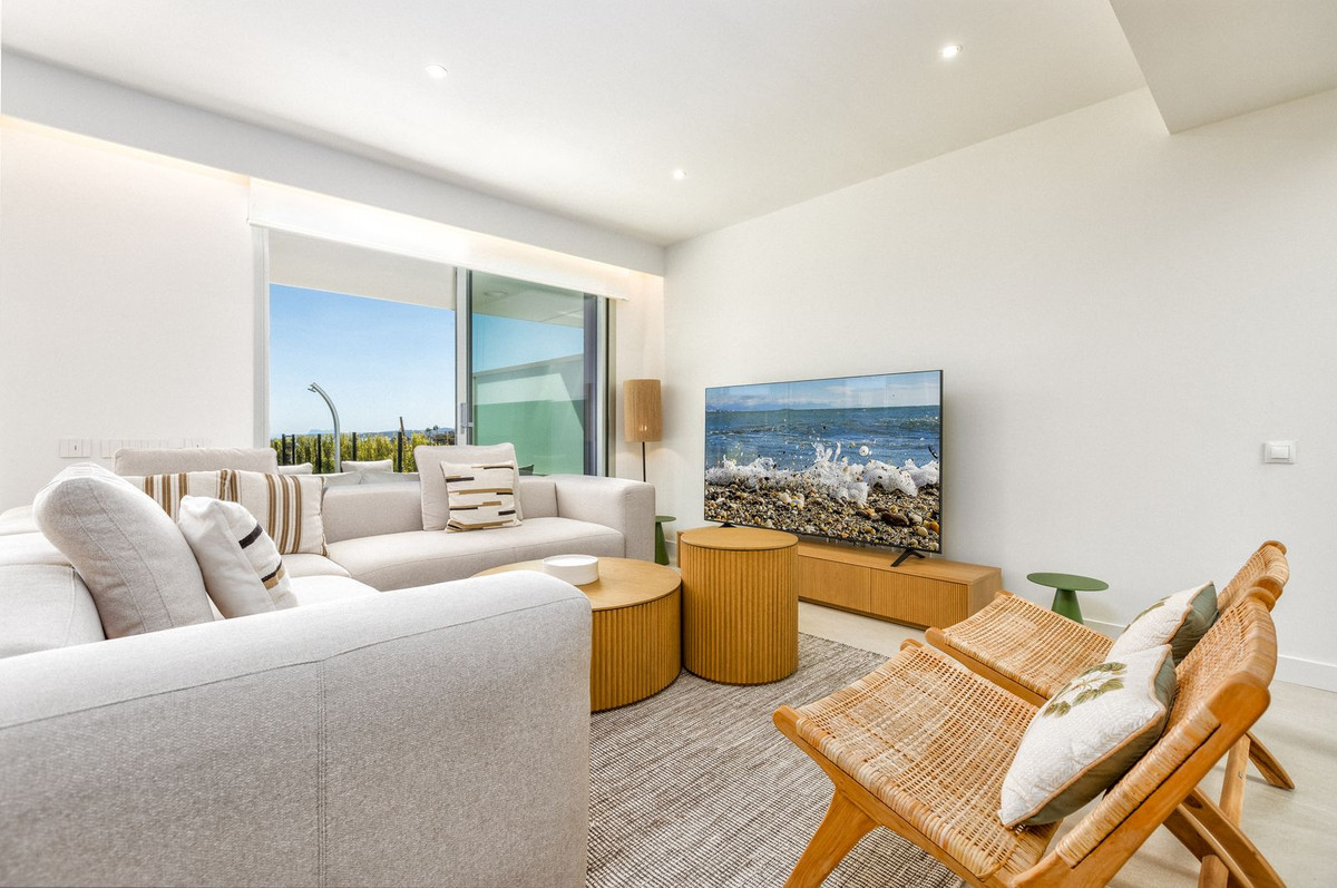 4 Bed Townhouse for sale in Estepona Costa Del Sol, Málaga, Spain