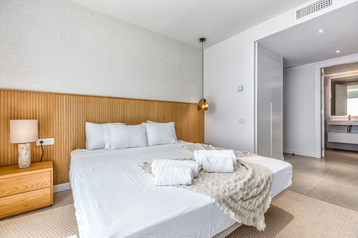 4 Bed Townhouse for sale in Estepona Costa Del Sol, Málaga, Spain