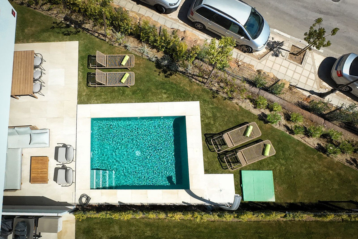 4 Bed Townhouse for sale in Estepona Costa Del Sol, Málaga, Spain