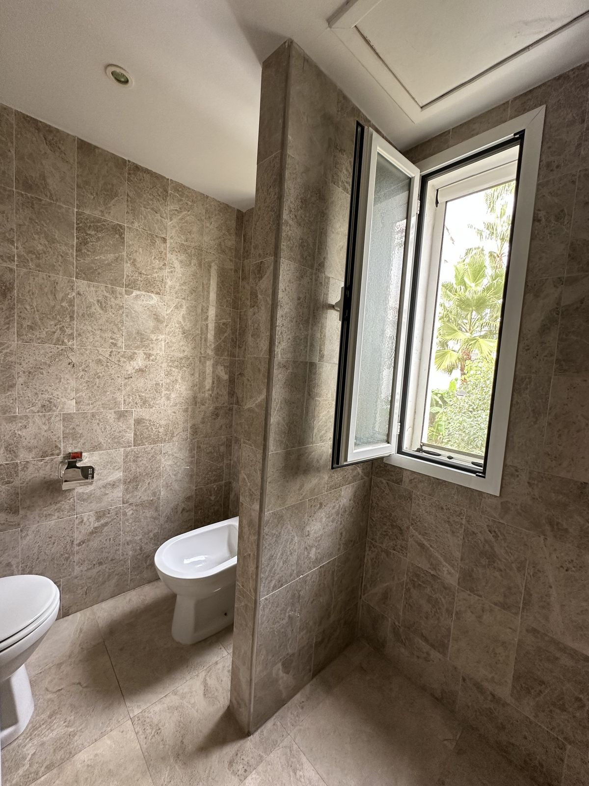 3 Bed Apartment for sale in Puerto Banús Costa Del Sol, Málaga, Spain