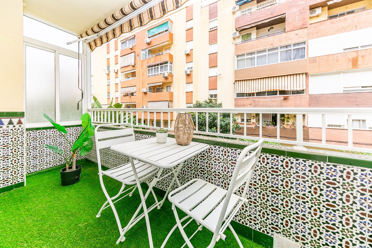 Se vende Apartamento Planta Media de 3 dormitorios en Costa Del Sol, Málaga, España
