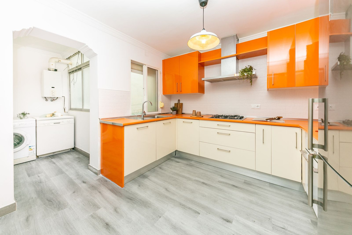 Se vende Apartamento Planta Media de 3 dormitorios en Costa Del Sol, Málaga, España