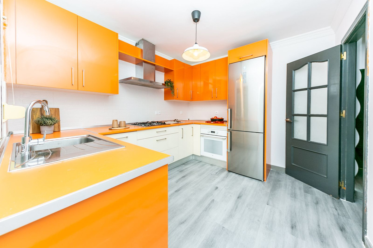 Se vende Apartamento Planta Media de 3 dormitorios en Costa Del Sol, Málaga, España