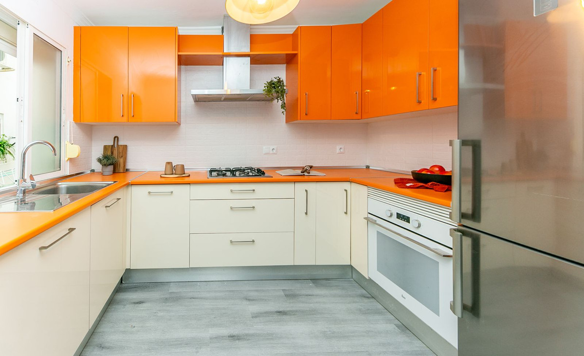 Se vende Apartamento Planta Media de 3 dormitorios en Costa Del Sol, Málaga, España