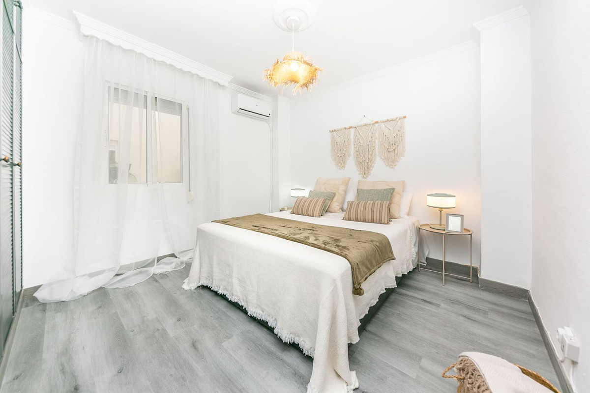 Se vende Apartamento Planta Media de 3 dormitorios en Costa Del Sol, Málaga, España