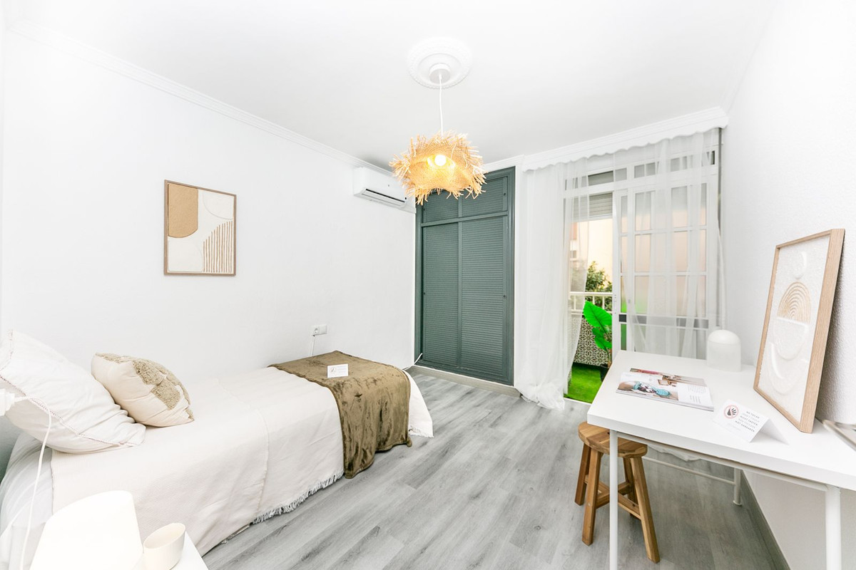 Se vende Apartamento Planta Media de 3 dormitorios en Costa Del Sol, Málaga, España