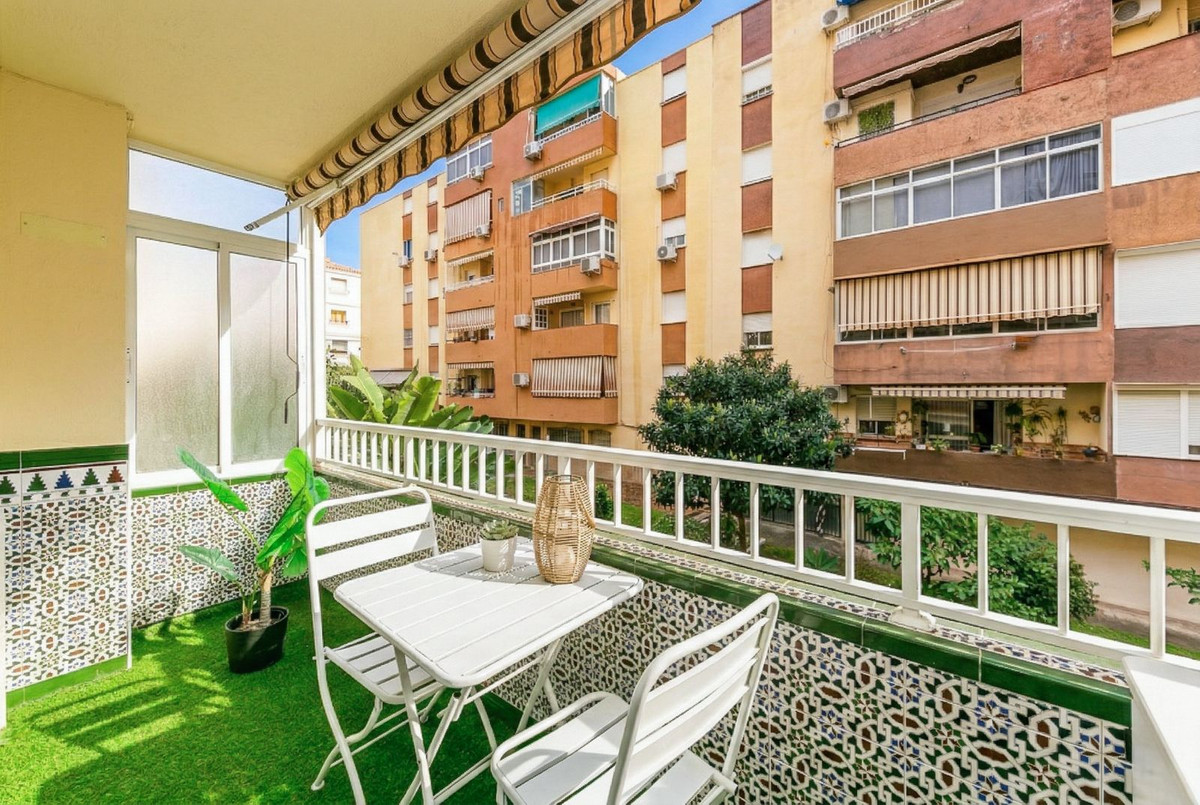 Se vende Apartamento Planta Media de 3 dormitorios en Costa Del Sol, Málaga, España