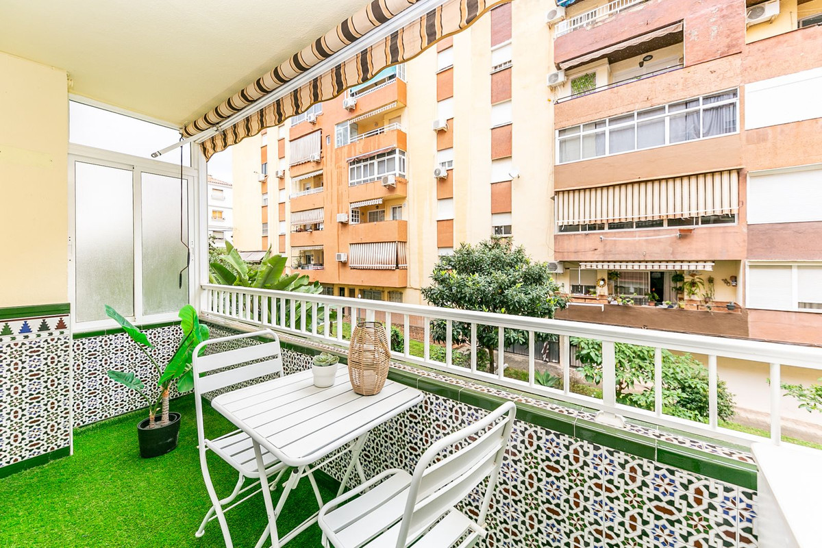 Se vende Apartamento Planta Media de 3 dormitorios en Costa Del Sol, Málaga, España