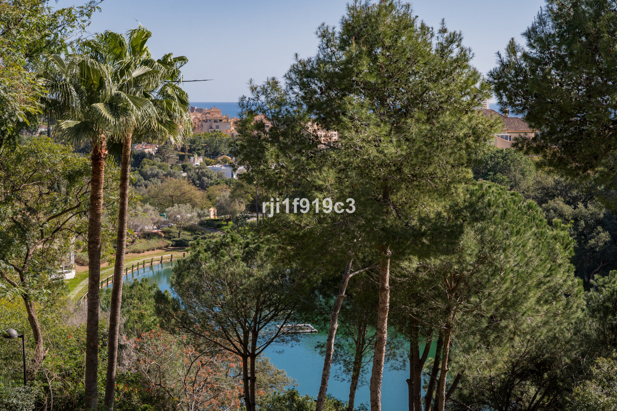 3 Bed Apartment for sale in Elviria Costa Del Sol, Málaga, Spain