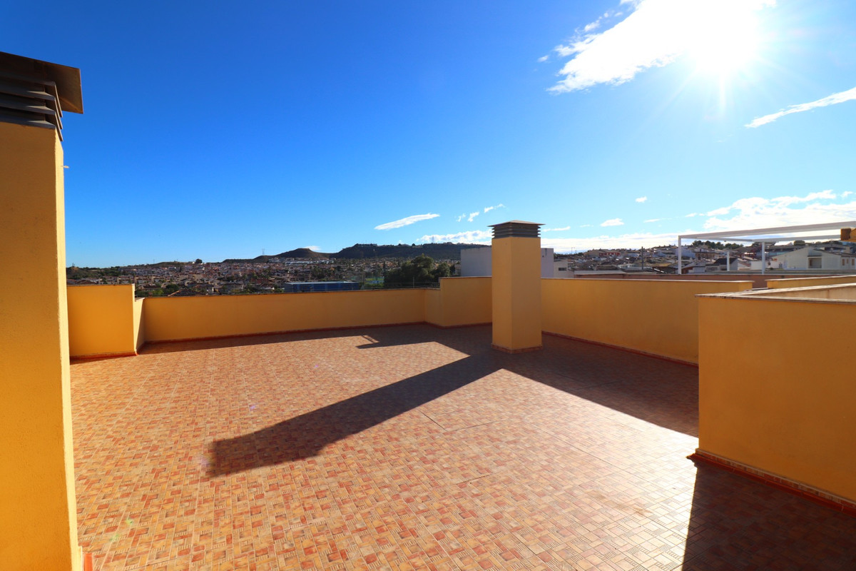 Se vende Apartamento Planta Media de 2 dormitorios en Costa Blanca, Alicante, España