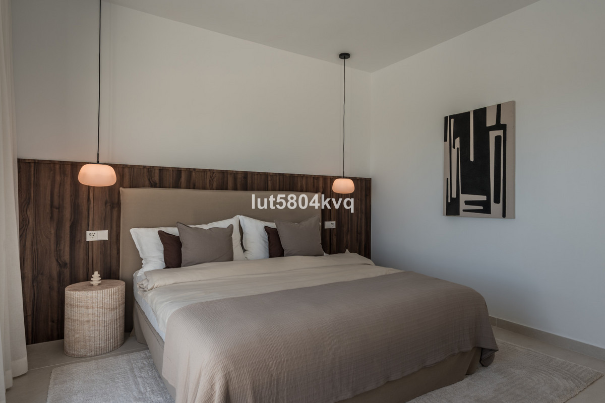 3 Bed Apartment for sale in Nueva Andalucía Costa Del Sol, Málaga, Spain