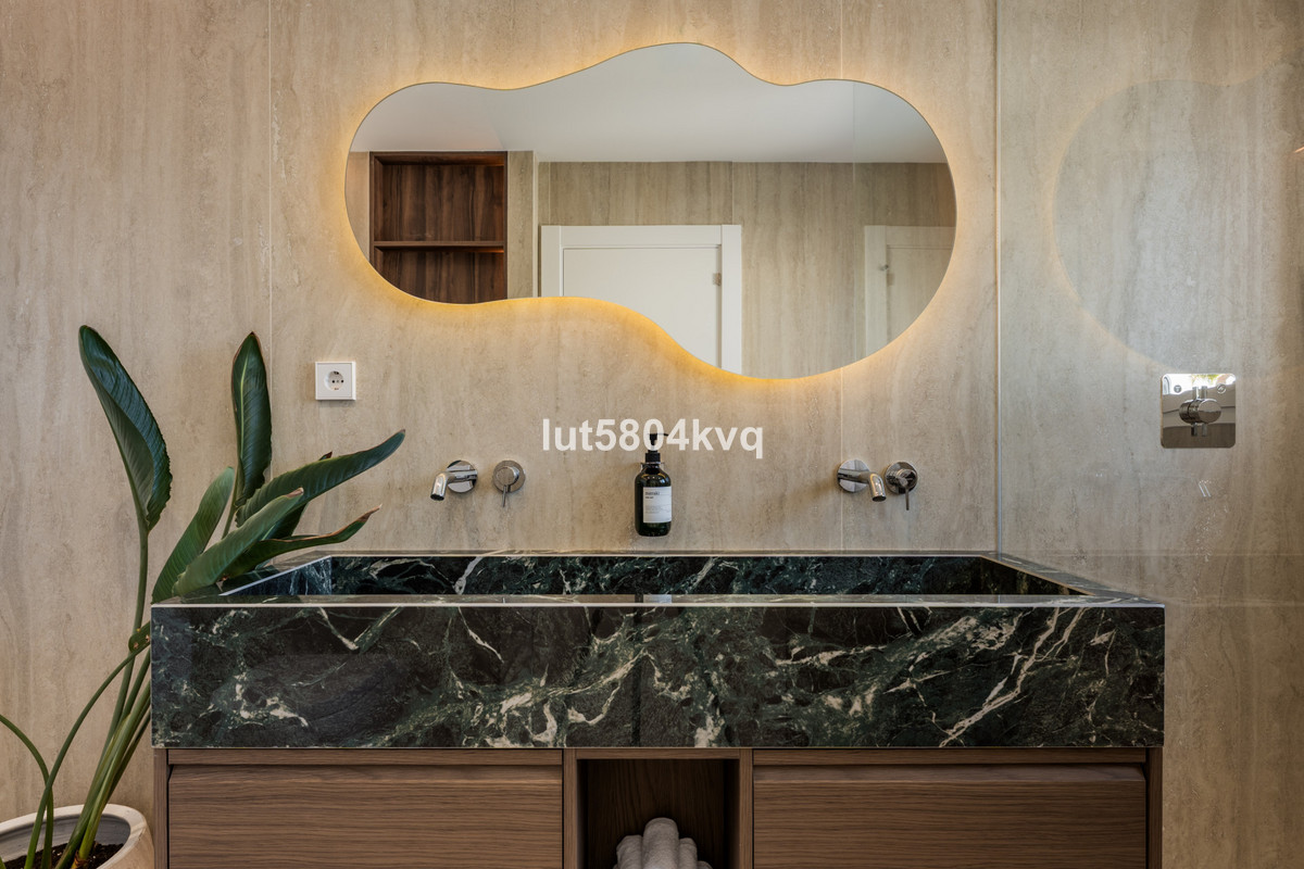 3 Bed Apartment for sale in Nueva Andalucía Costa Del Sol, Málaga, Spain