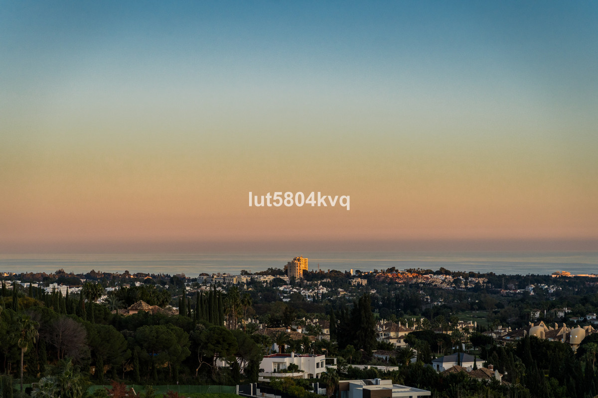 3 Bed Apartment for sale in Nueva Andalucía Costa Del Sol, Málaga, Spain