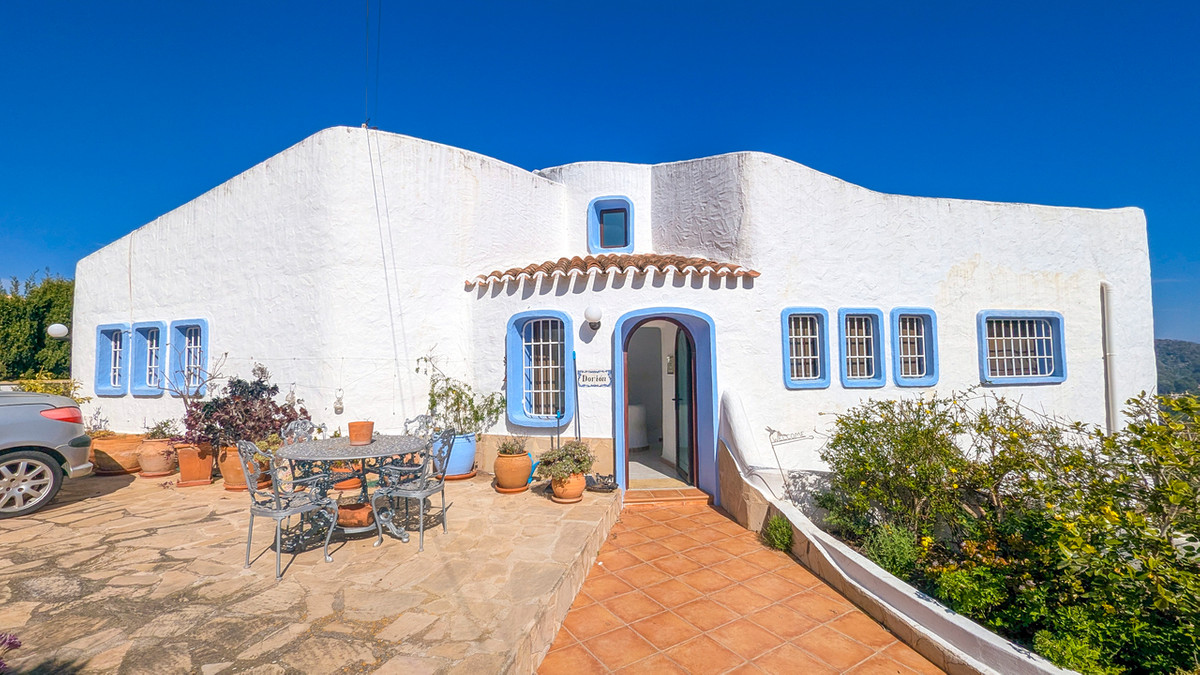 5 Bed Townhouse for sale in Javea Costa Blanca, Alicante, Spain