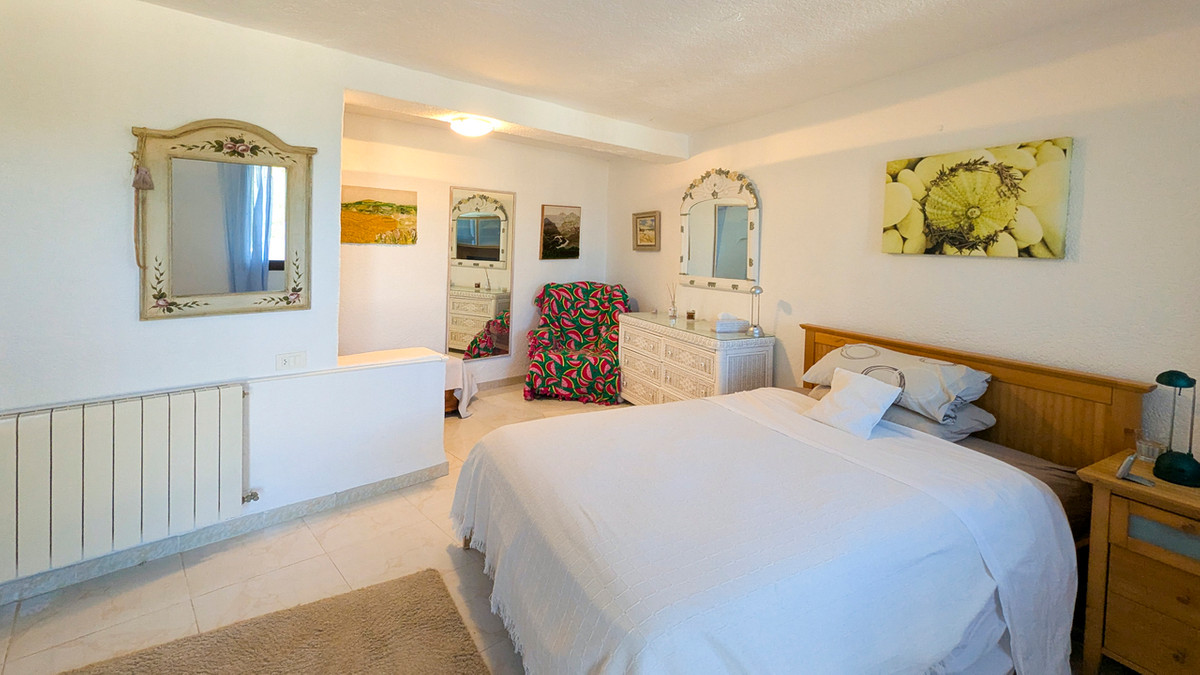 5 Bed Townhouse for sale in Javea Costa Blanca, Alicante, Spain