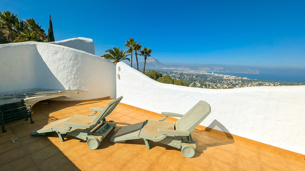 5 Bed Townhouse for sale in Javea Costa Blanca, Alicante, Spain