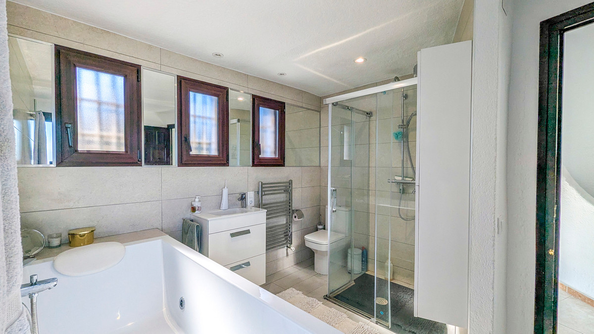 5 Bed Townhouse for sale in Javea Costa Blanca, Alicante, Spain