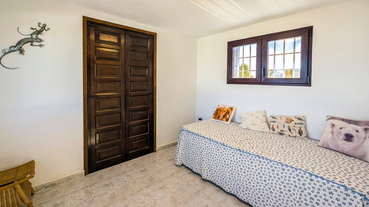 5 Bed Townhouse for sale in Javea Costa Blanca, Alicante, Spain