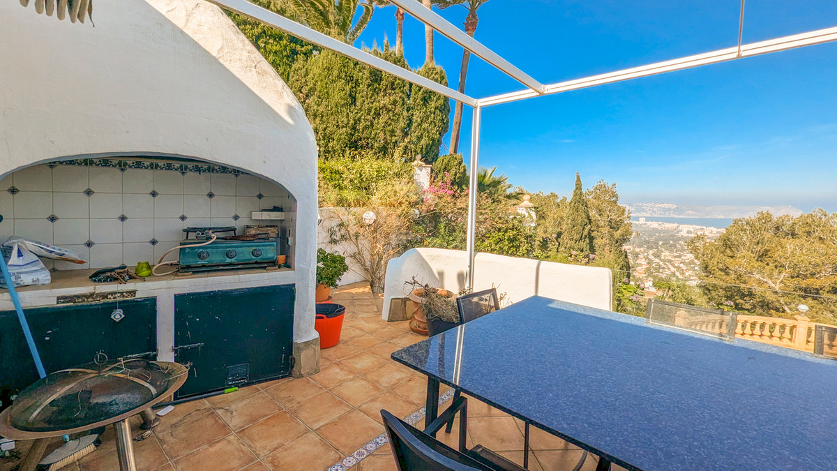 5 Bed Townhouse for sale in Javea Costa Blanca, Alicante, Spain