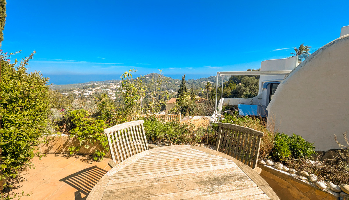 5 Bed Townhouse for sale in Javea Costa Blanca, Alicante, Spain