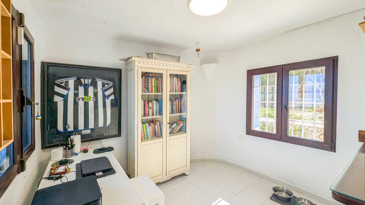 5 Bed Townhouse for sale in Javea Costa Blanca, Alicante, Spain