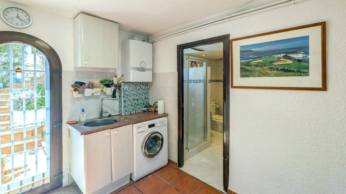 5 Bed Townhouse for sale in Javea Costa Blanca, Alicante, Spain