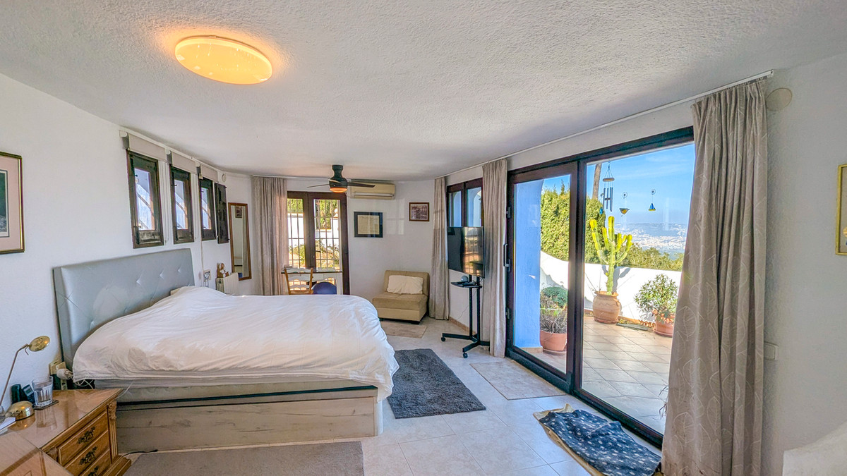 5 Bed Townhouse for sale in Javea Costa Blanca, Alicante, Spain