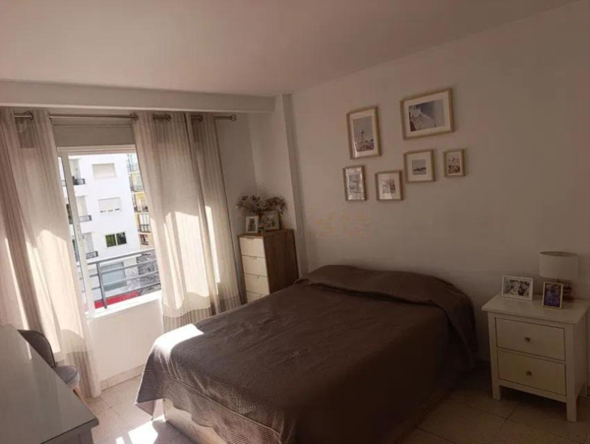 4 Bed Apartment for sale in Marbella Costa Del Sol, Málaga, Spain