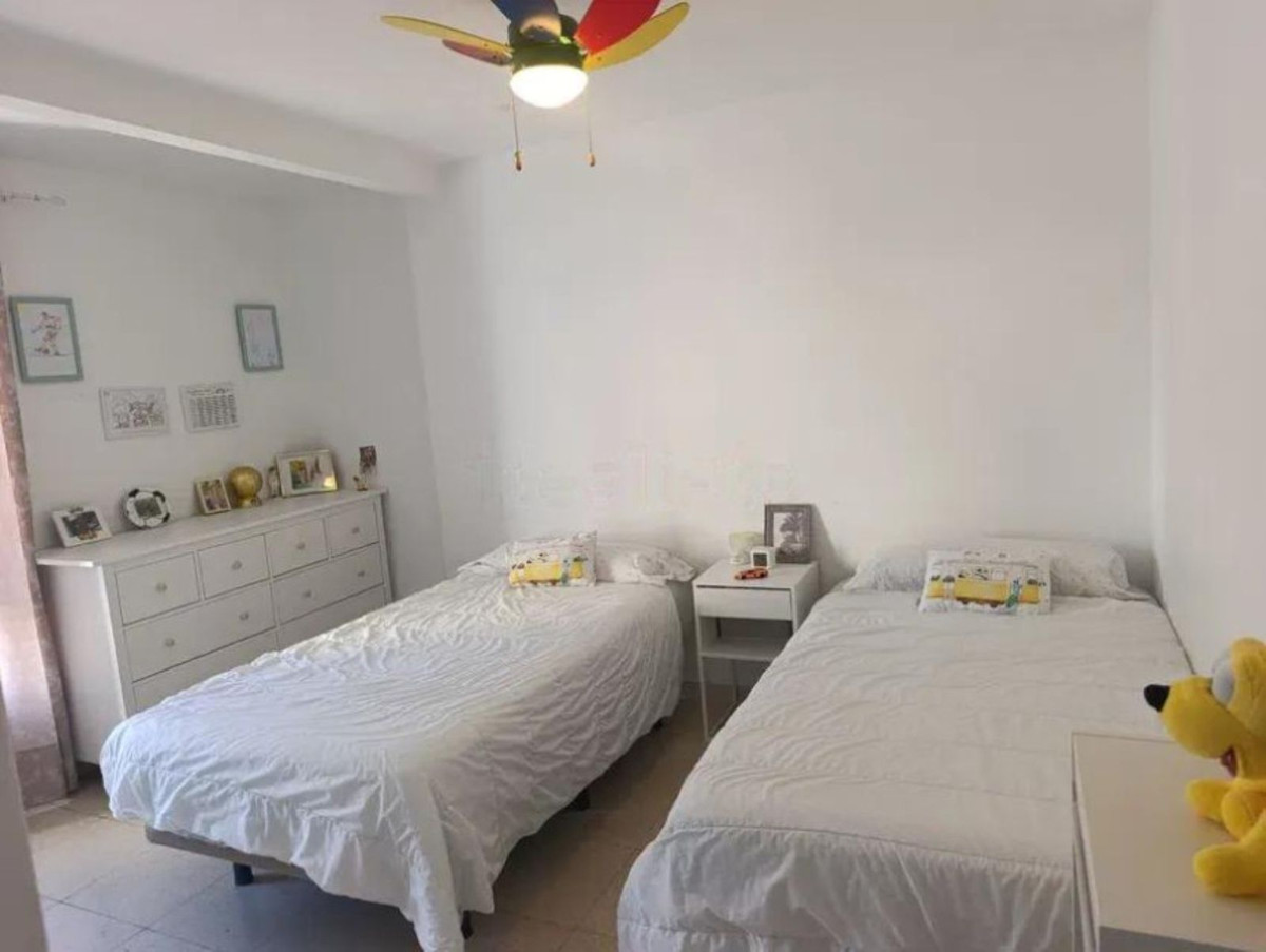 4 Bed Apartment for sale in Marbella Costa Del Sol, Málaga, Spain