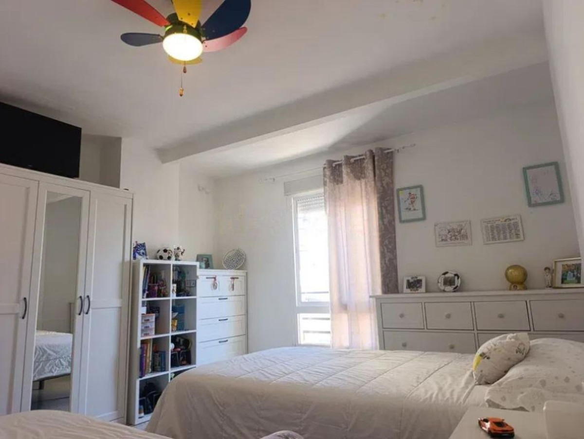 4 Bed Apartment for sale in Marbella Costa Del Sol, Málaga, Spain