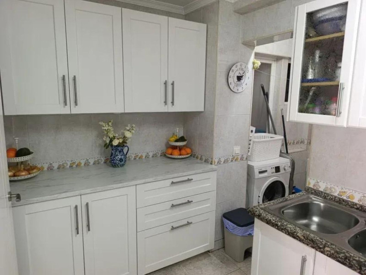 4 Bed Apartment for sale in Marbella Costa Del Sol, Málaga, Spain