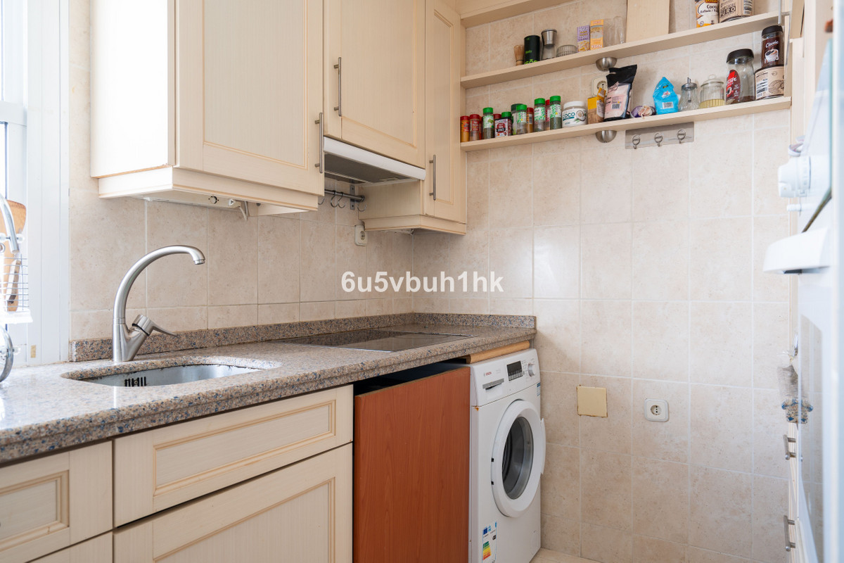 4 Bed Townhouse for sale in Nueva Andalucía Costa Del Sol, Málaga, Spain