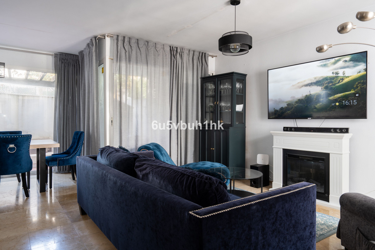 4 Bed Townhouse for sale in Nueva Andalucía Costa Del Sol, Málaga, Spain