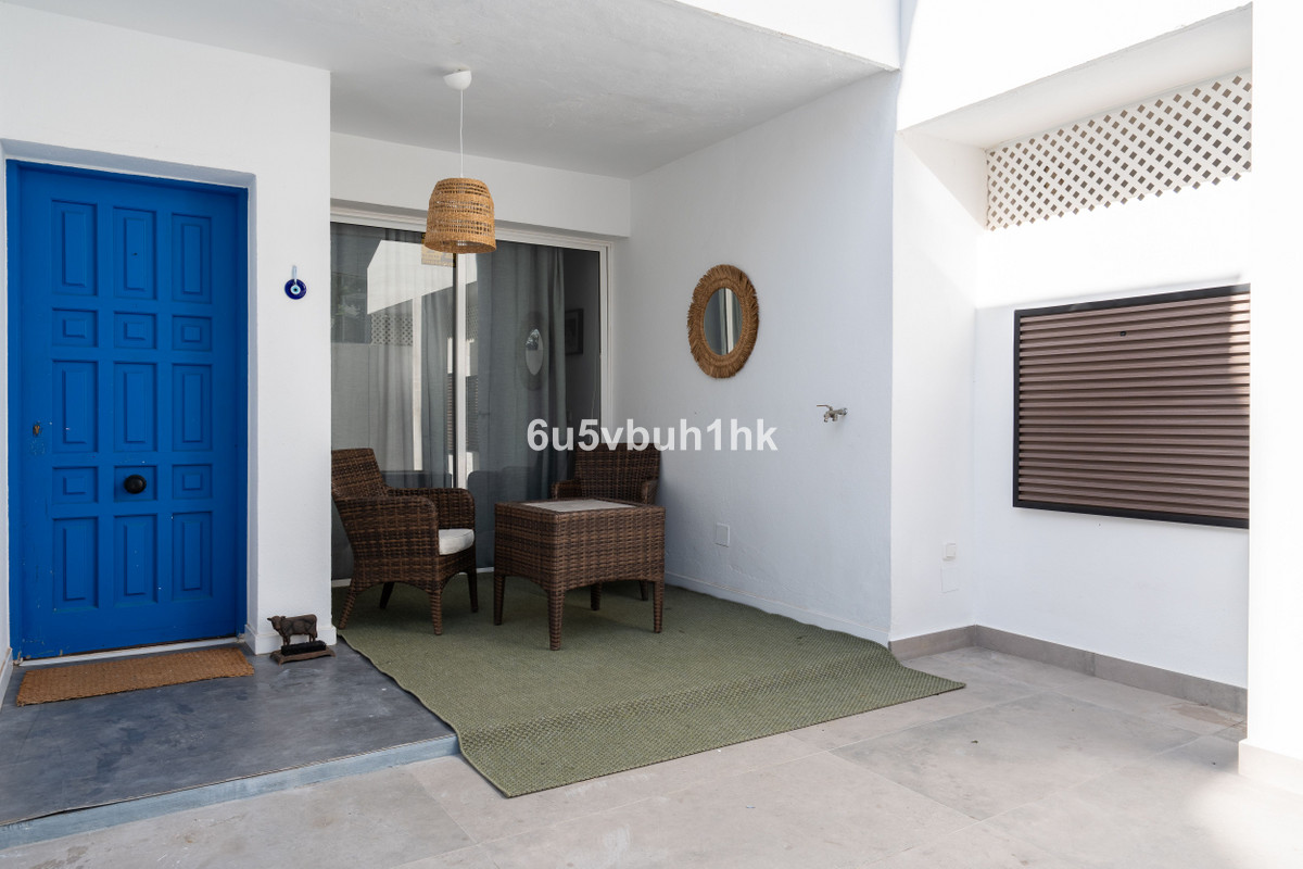 4 Bed Townhouse for sale in Nueva Andalucía Costa Del Sol, Málaga, Spain