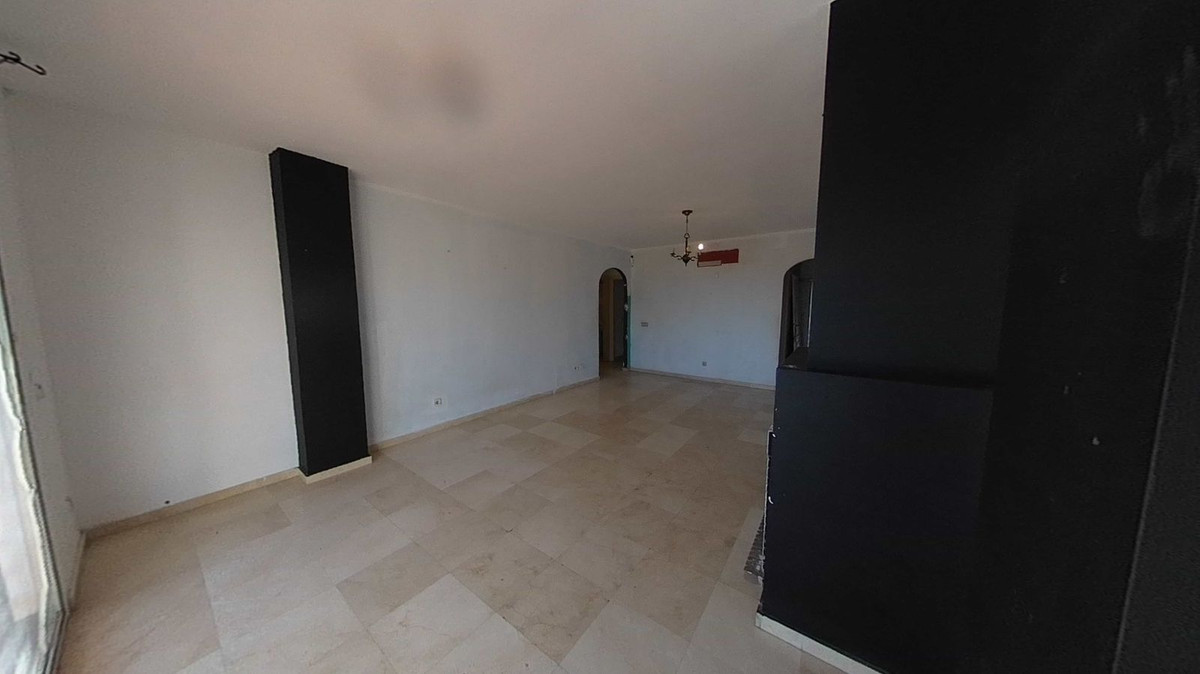 2 Bed Apartment for sale in Bel Air Costa Del Sol, Málaga, Spain