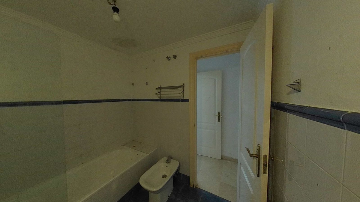 2 Bed Apartment for sale in Bel Air Costa Del Sol, Málaga, Spain