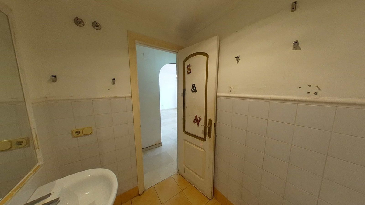2 Bed Apartment for sale in Bel Air Costa Del Sol, Málaga, Spain